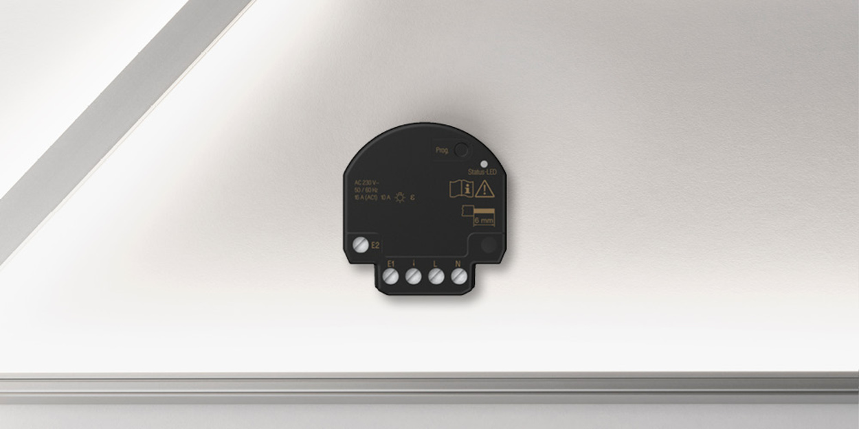 JUNG HOME Jalousieaktor Mini bei Elektrotechnik Bauch in Preith